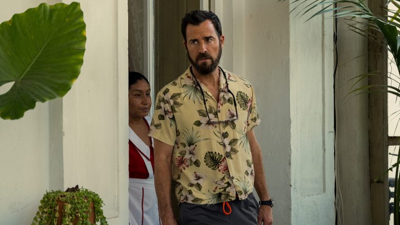 Allie Fox (played by Justin Theroux) comes a bit undone this week.