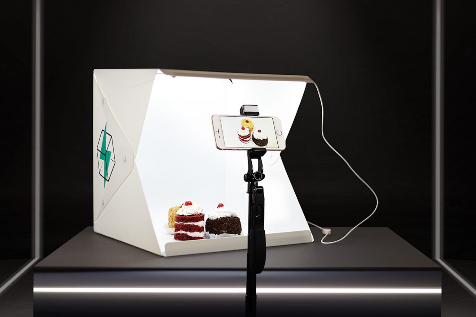 This portable photo studio is perfect for product marketing
