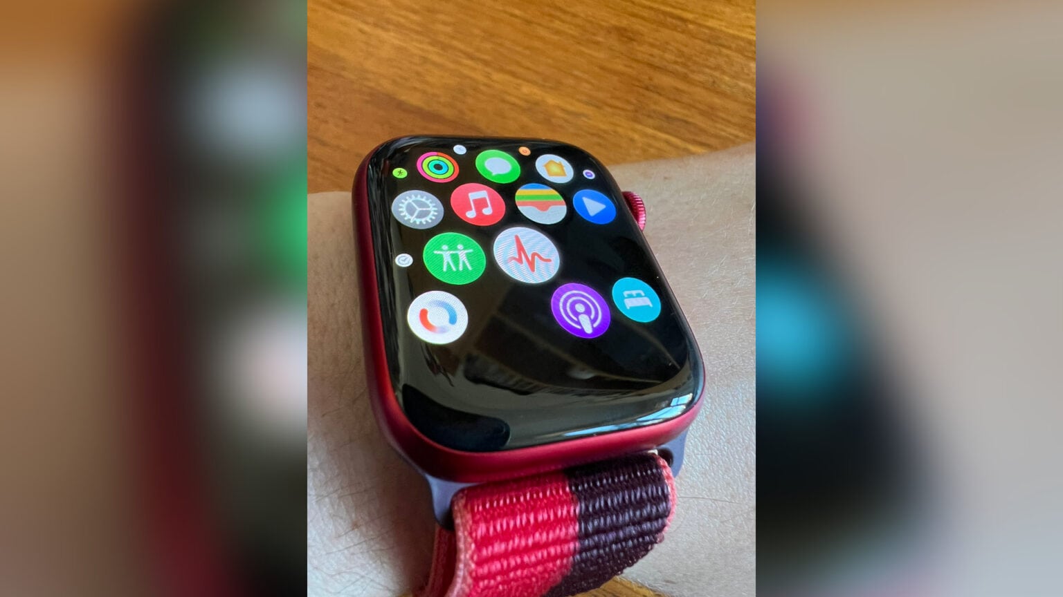 Apple Watch 7 app glitches