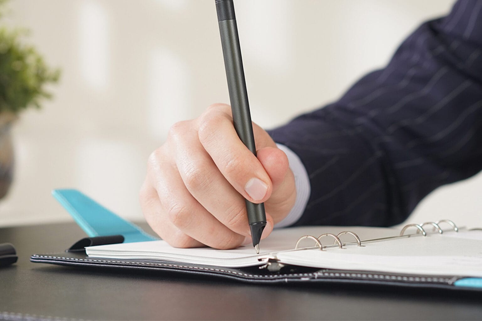 Take next-generation notes with this smart pen.