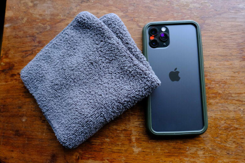 Unlike the Apple Polishing Cloth's oddly restrictive compatibility list, you can use CultCloth for almost any Apple product.