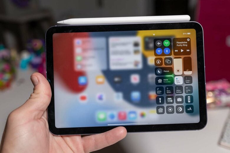 iPad mini 6 review: Control Center makes it easy to adjust text size when iPad mini is too small.