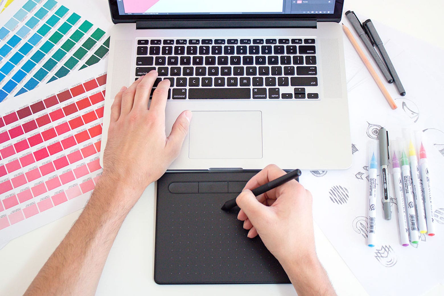 Grab this 5-star rated illustrator software for just $20.30 in the Pre-Black Friday Doorbusters sale.