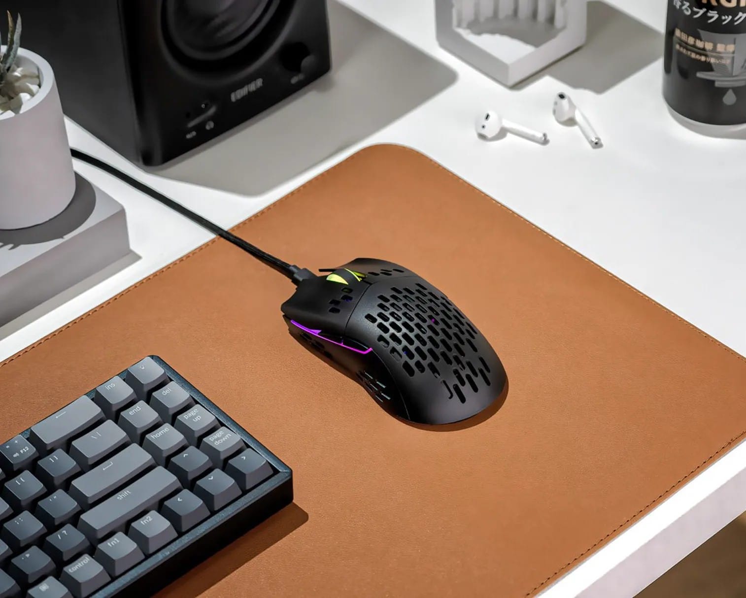 The new Keychron M1 Mouse is billed as slim, lightweight and customizable.