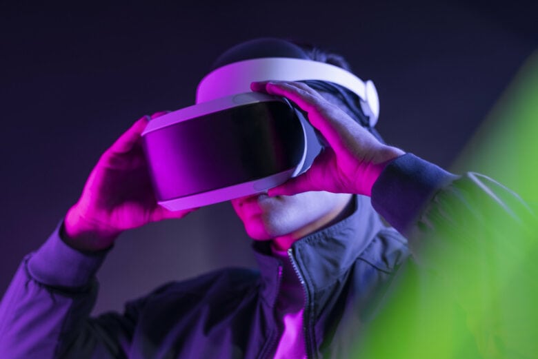 Apple mixed reality headset