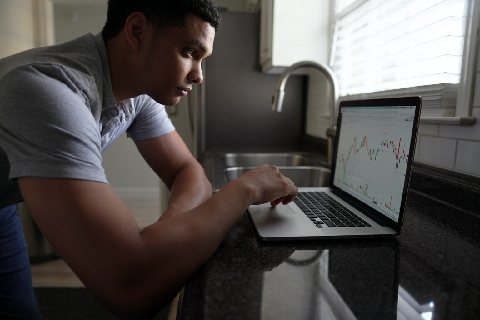 You, too, can become a forex trader using your Mac.