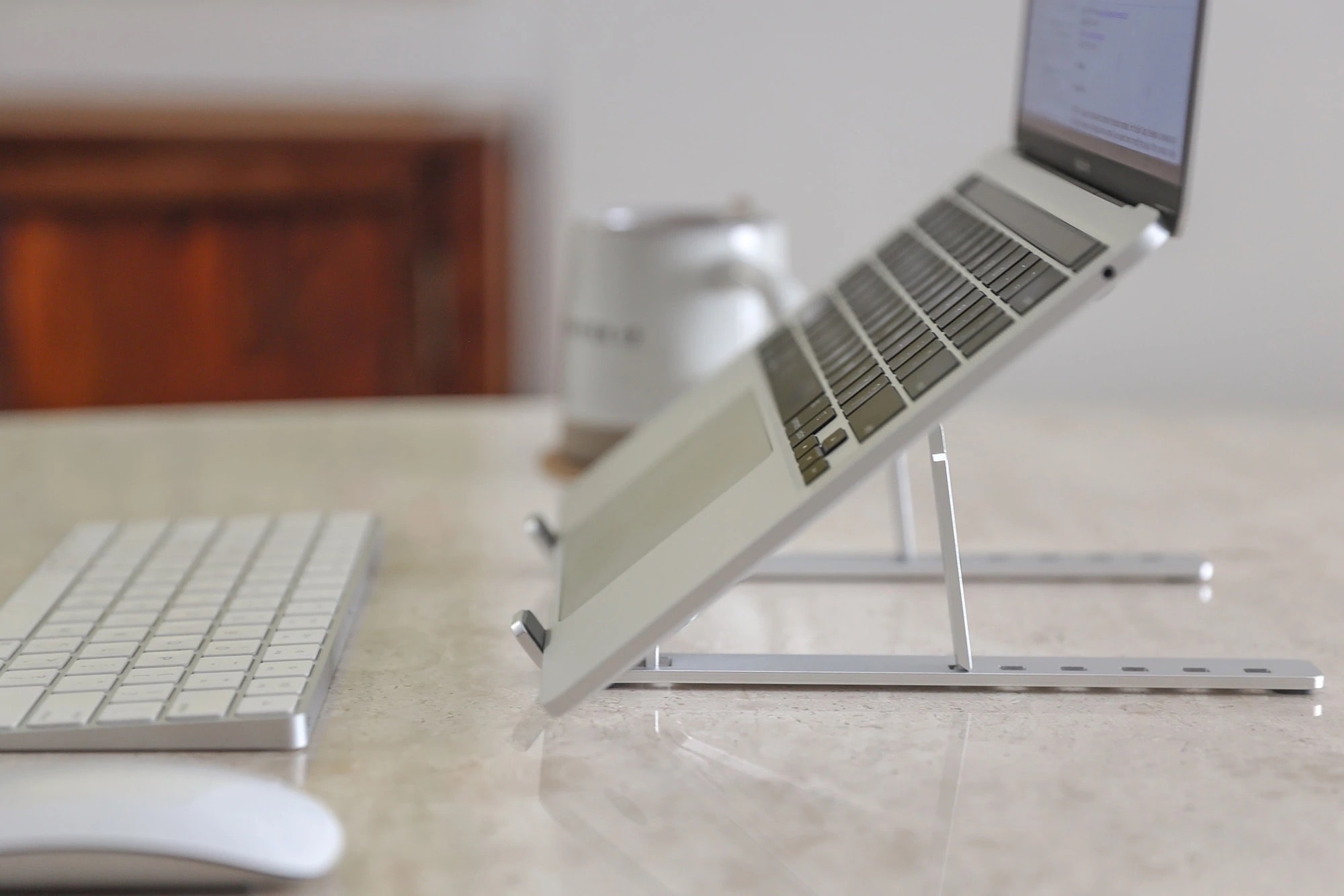 Foldable Lift Stand for MacBook