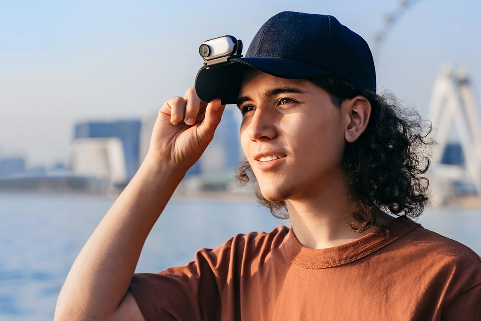 Record your adventures without distraction using this little cam.