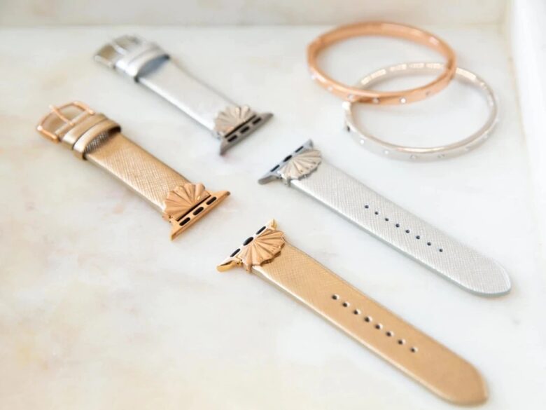 With the Goldenerre Starburst Apple Watch Band, you've got options for matched stacking on your wrist.