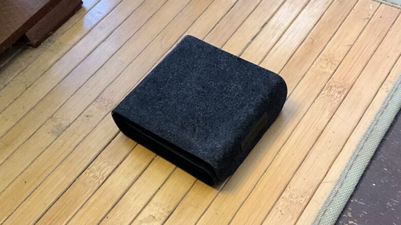 Mophie 3-in-1 Travel Charger with MagSafe (2023) folded up Mophie 3-in-1 Travel Charger with MagSafe (2023) folded up