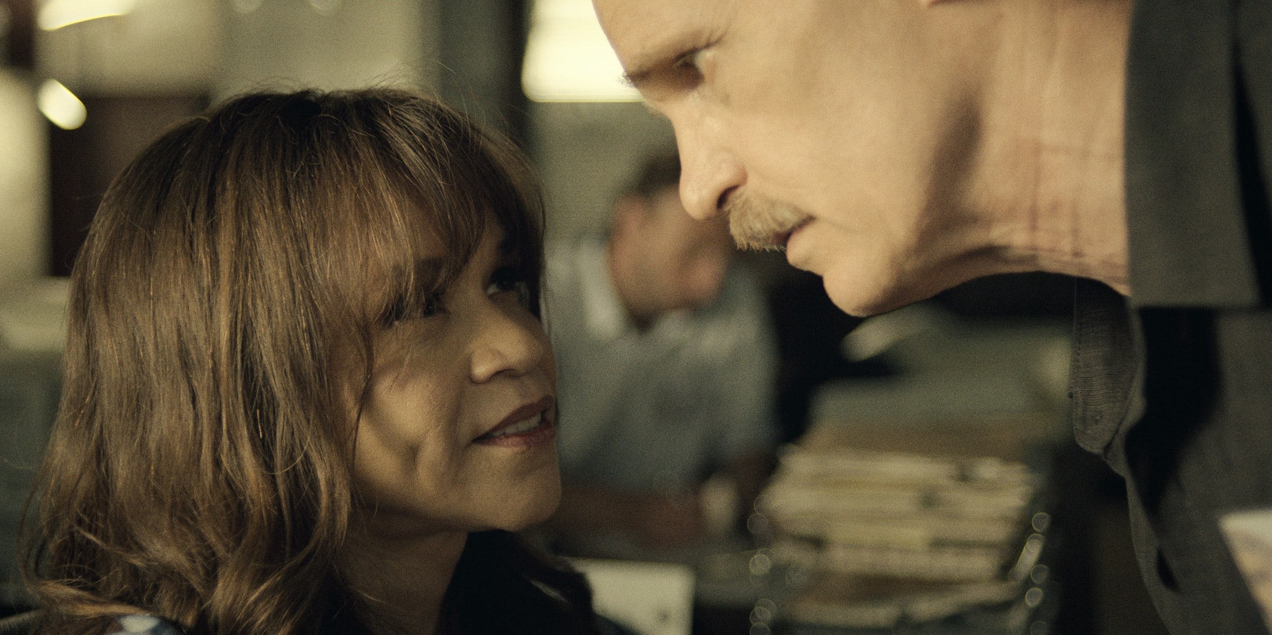 Now and Then recap: Rosie Perez gets to strut herself as the young version of Detective Flora Neruda this week.