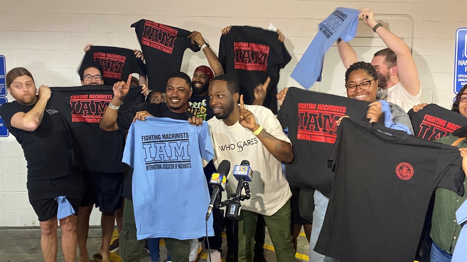 Apple Store workers in Maryland vote to unionize