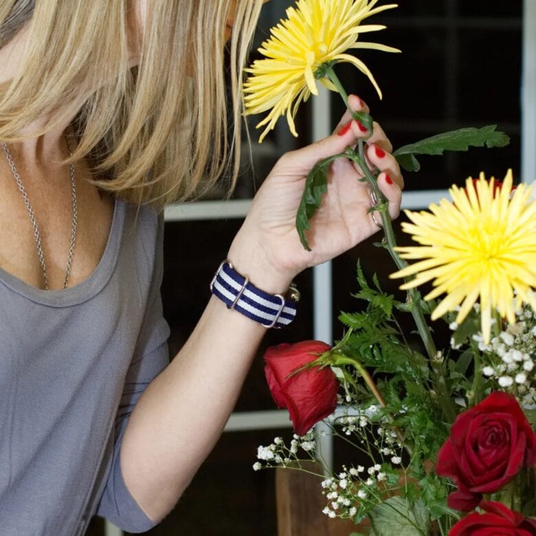 For beach combing, a workout, the workday, a hot date -- Carterjett nylon Apple Watch bands fit in everywhere.