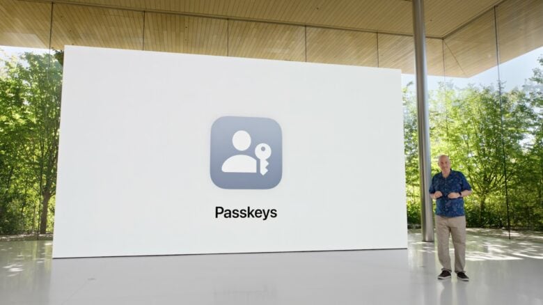 WWDC22: Apple wants encrypted Passkeys to replace passwords.