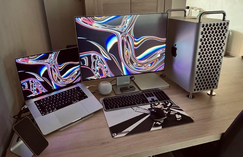 Believe it or not, the main setup has three Pro XDR Displays in it.