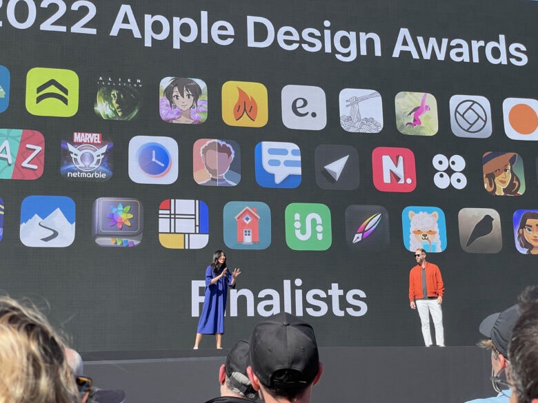 Evangelist Linda Dong joins SVP of Design Alan Dye onstage to introduce the 2022 Apple Design Awards finalists.