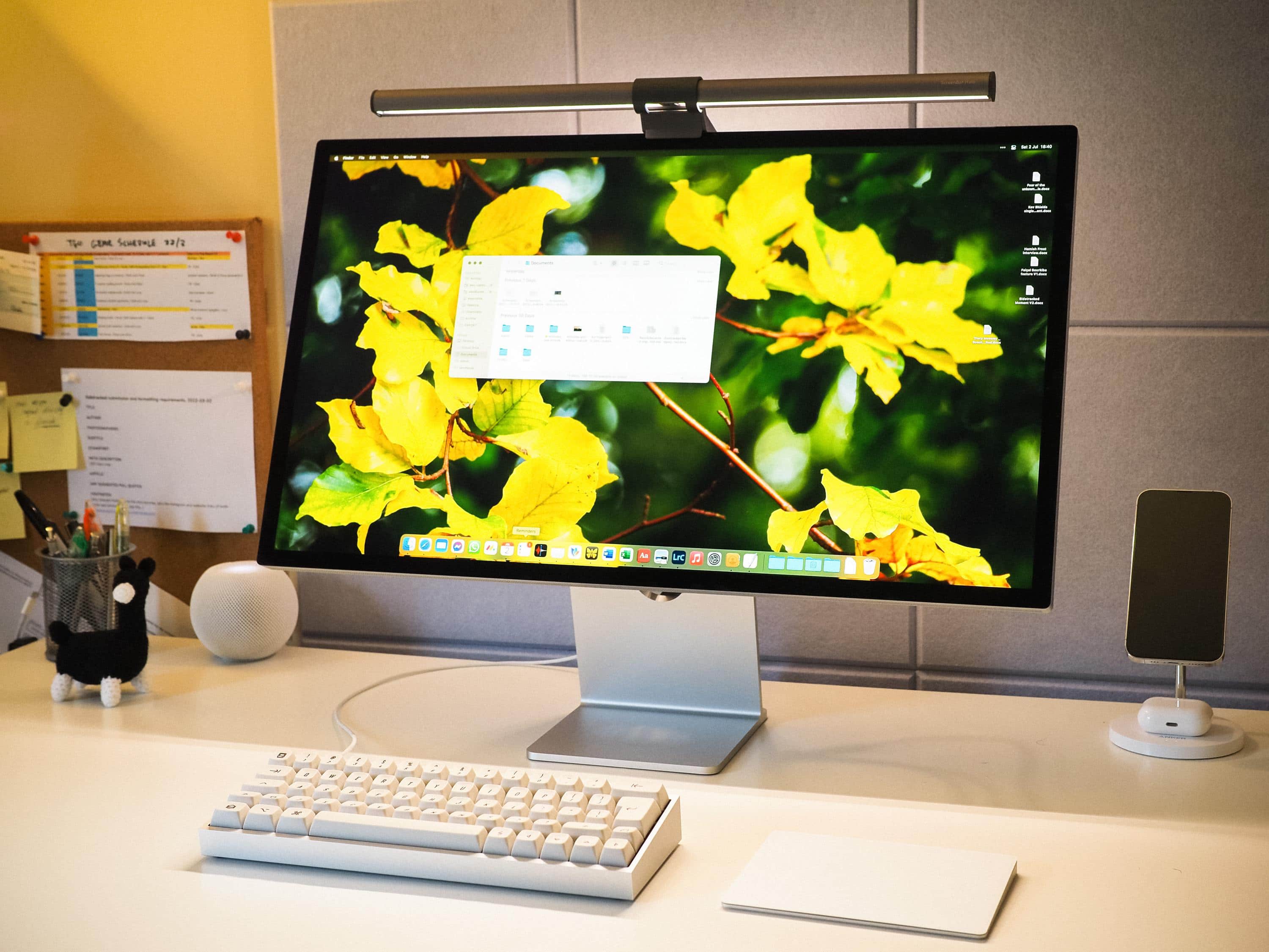 Another satisfied customer: New Studio Display pairs with an M1 MacBook Air and a homemade keyboard.