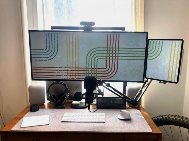 The LG 5K display and the iPad Pro work together through Sidecar.