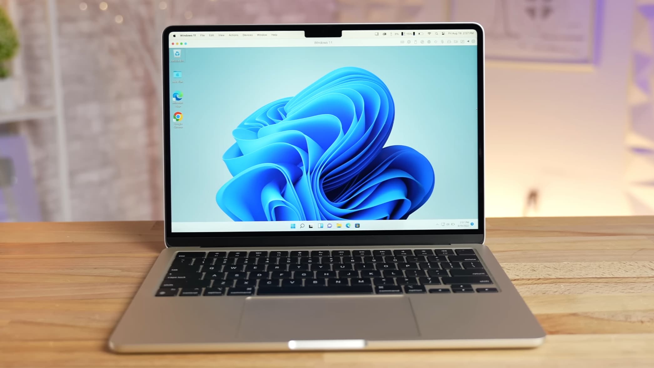 M2 MacBook Air runs Windows 11 faster than pricier Dell laptop