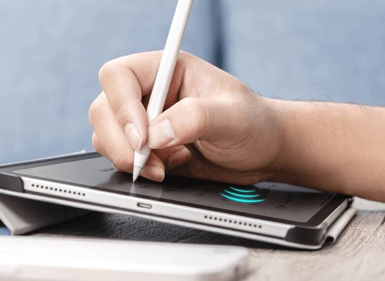 Palm sensitivity lets you rest your palm as you write or draw without messing anything up.