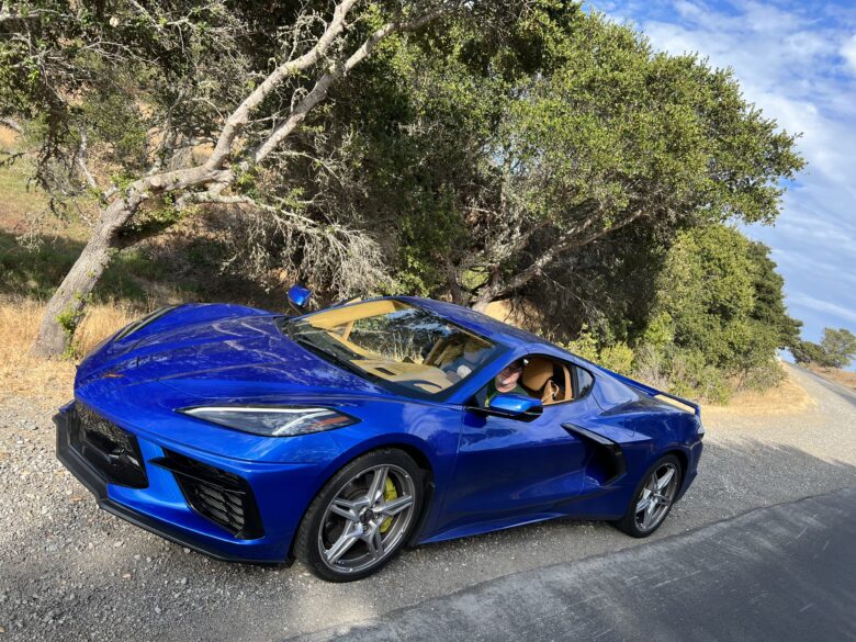 Corvette C8: Now that's a bold blue!