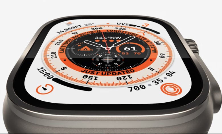 The Ultra features specially designed watch faces that take advantage of the additional area.