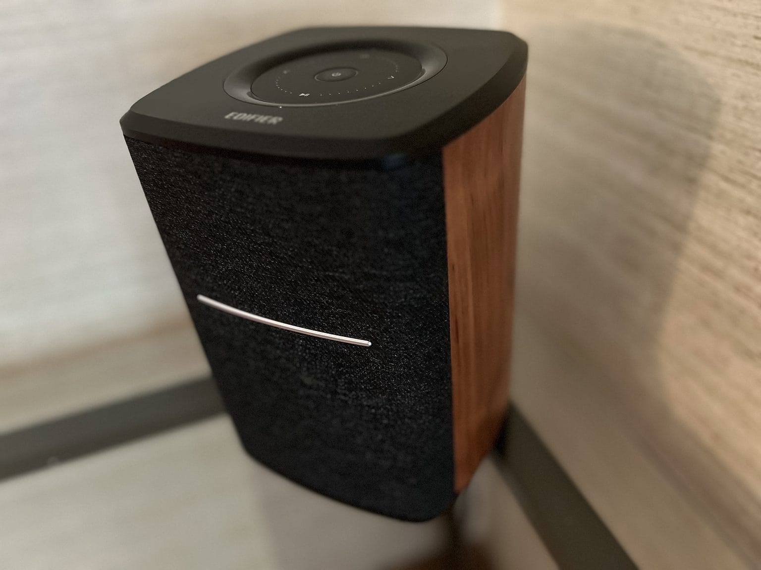 This handsome speaker offers high-quality sound at an attractive price.