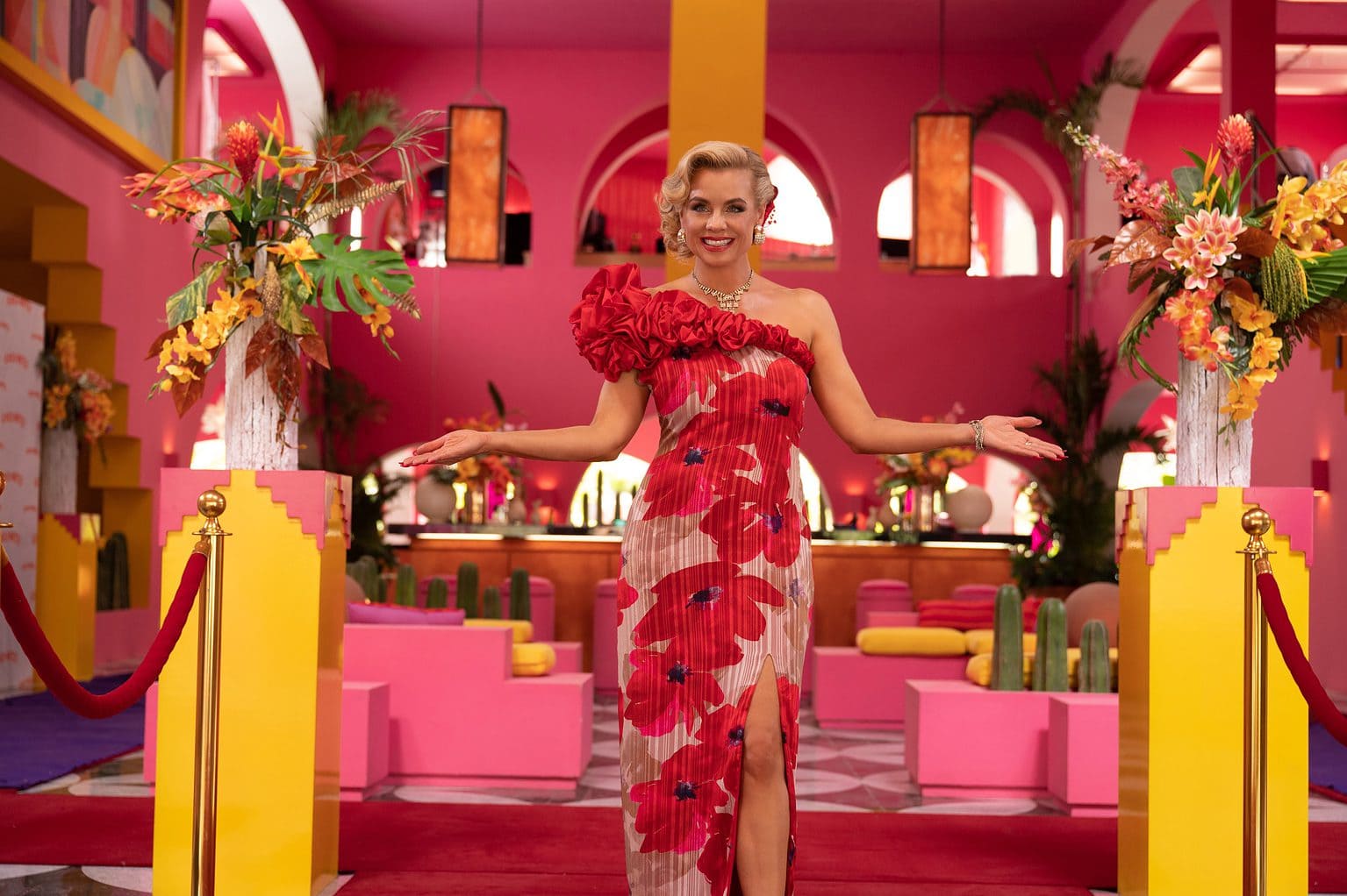 Acapulco recap Apple TV+: Just when it seemed like the show was ready to break free of its sitcom bindings, a hopelessly frothy episode ensues.