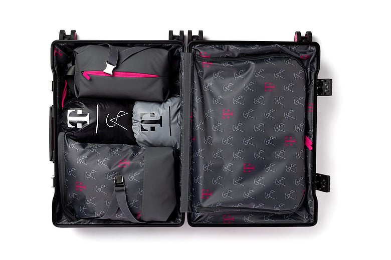 Here's a look at the bag's interior. T-Mobile did not provide charging images.