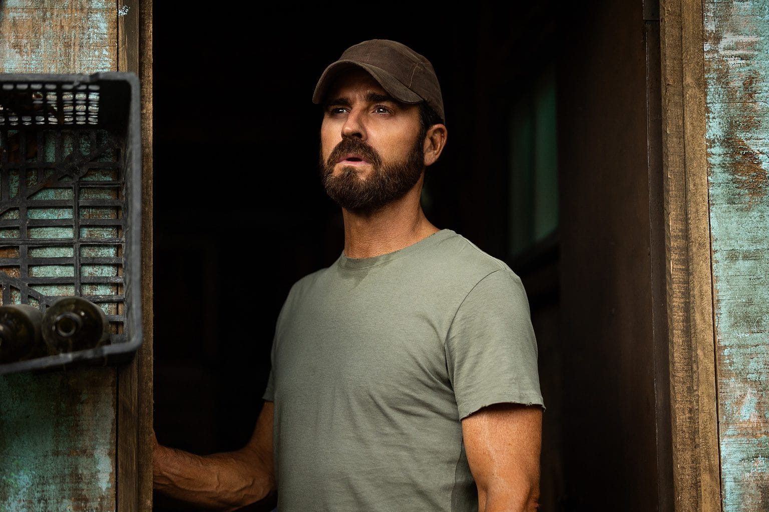 The Mosquito Coast season 2 recap Apple TV+: Allie Fox (played by Justin Theroux) comes clean to the kids -- mostly -- in the season two premiere.