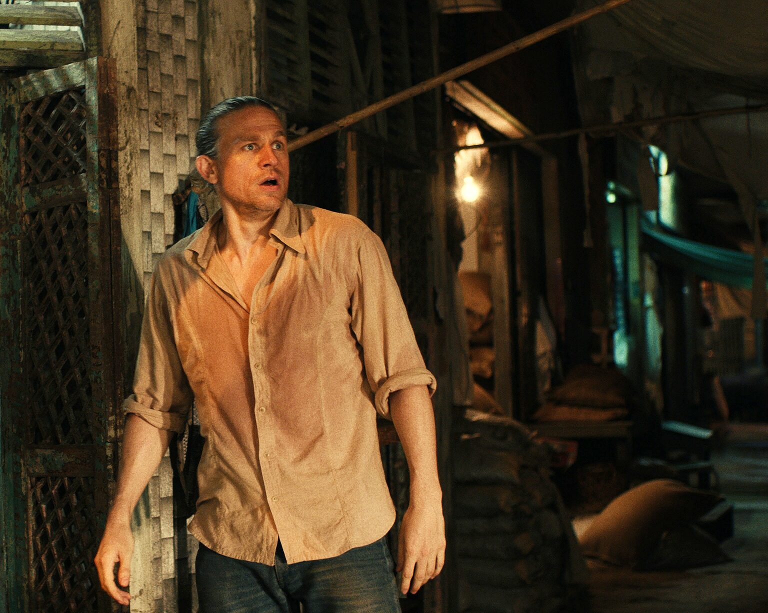 Shantaram recap Apple TV+: Lindsay Ford (played by Charlie Hunnam) realizes it's go time.