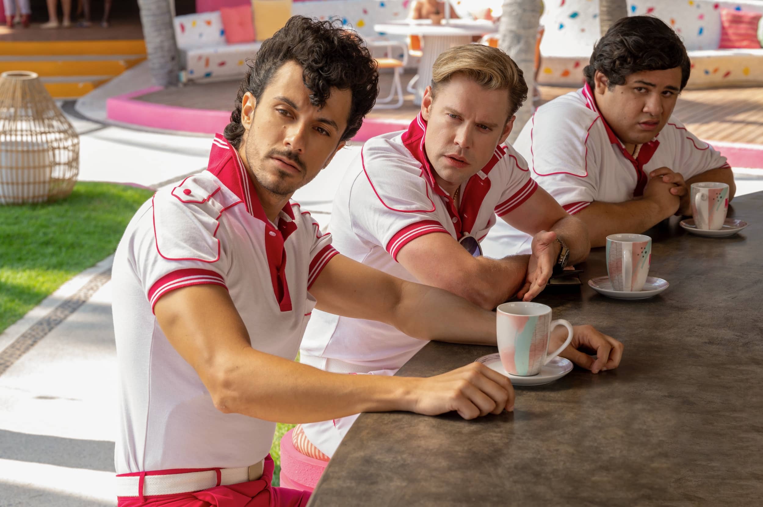 Everyone’s depressing and/or in love on Acapulco [Apple TV+ recap] ★★★☆☆