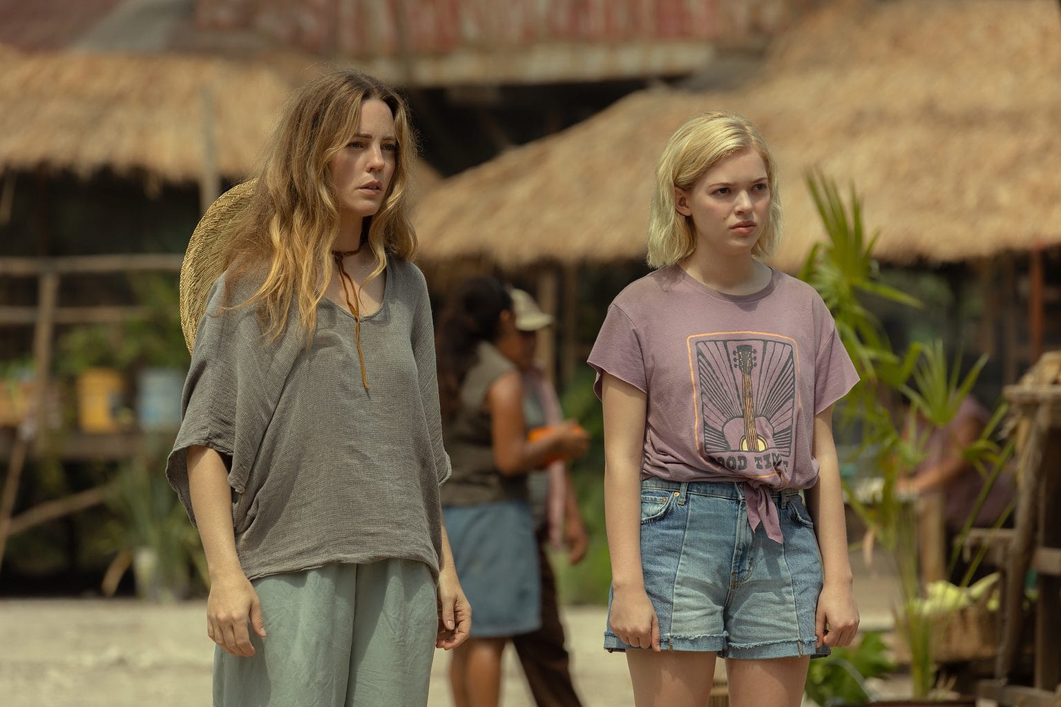 The Mosquito Coast recap Apple TV+: Dina (played by Logan Polish, right) finally discovers the awful truth about her mom Margot (Melissa George).
