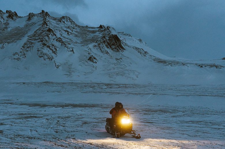 iPhone Emergency SOS via satellite saves stranded Alaska man