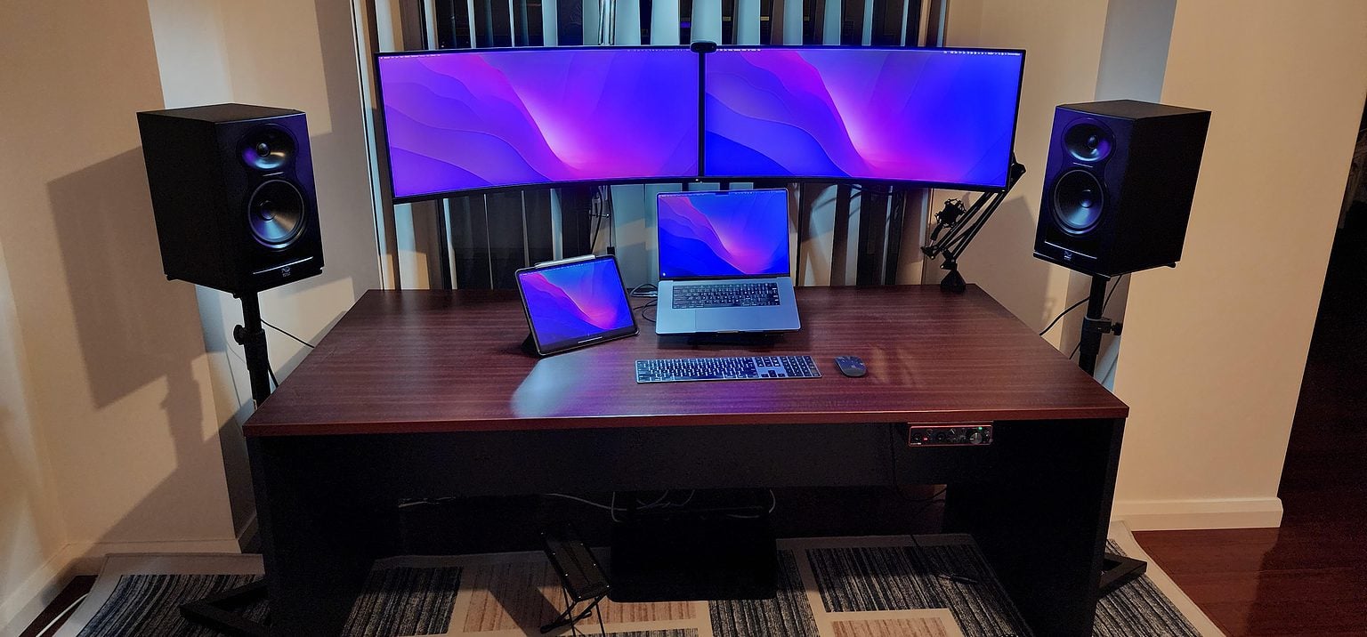 Does this computer setup look 