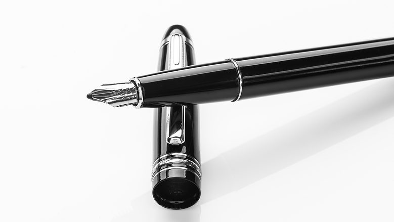 Adonit Star merges iPad stylus with fountain pen
