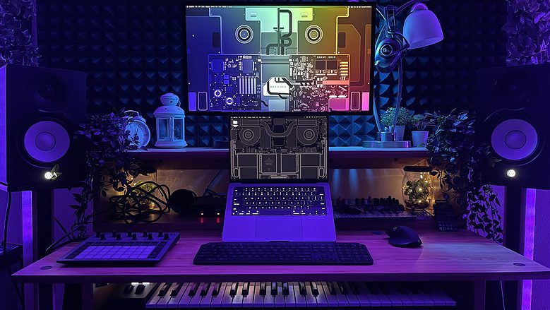 The desktop wallpaper by Basic Apple Guy really does a lot for this setup's visual effect.
