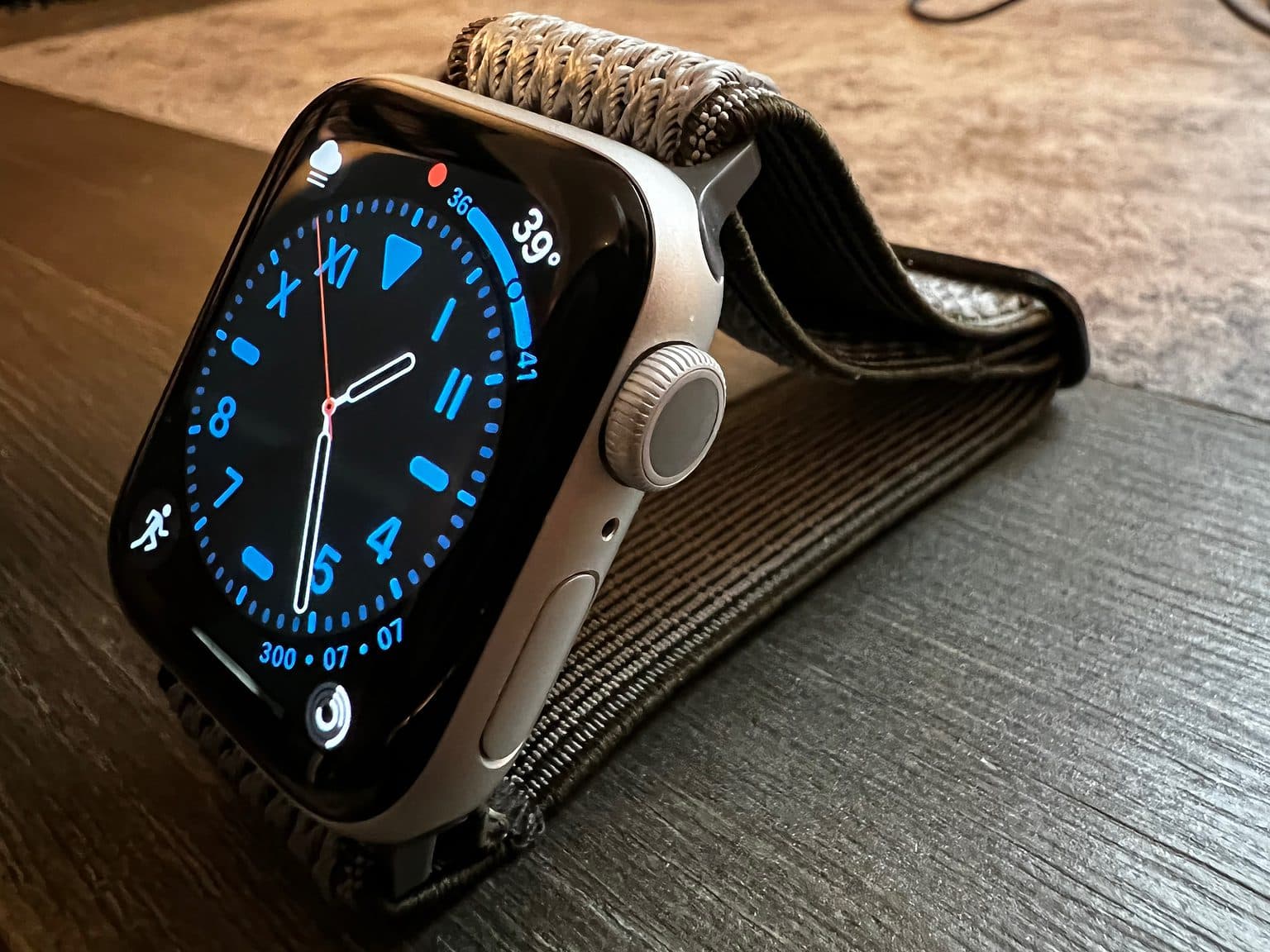 Apple Watch 6 was the first model to include the pulse oximetry sensor.