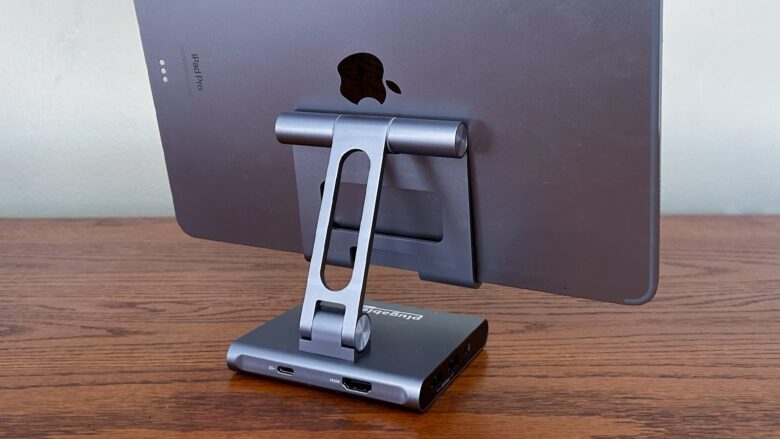 Plugable USB-C Stand Dock can handle a 12.9-inch iPad Pro, no problem.