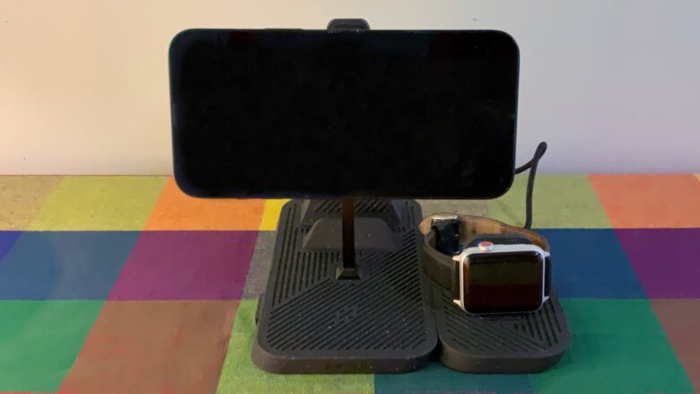 Zens 4-in-1 Modular Charging Station with iPhone