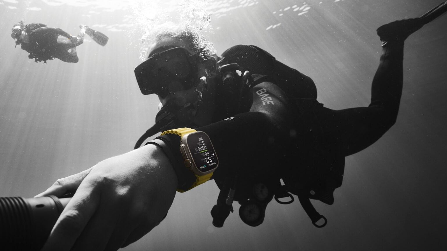 Apple Watch Ultra is a full-featured dive computer.