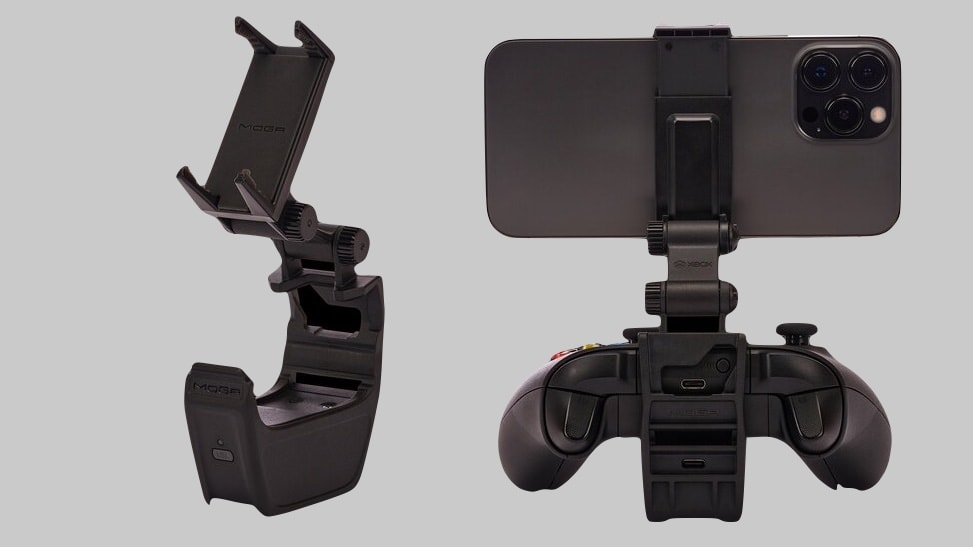 New mount charges iPhone while its clipped to Xbox game controller