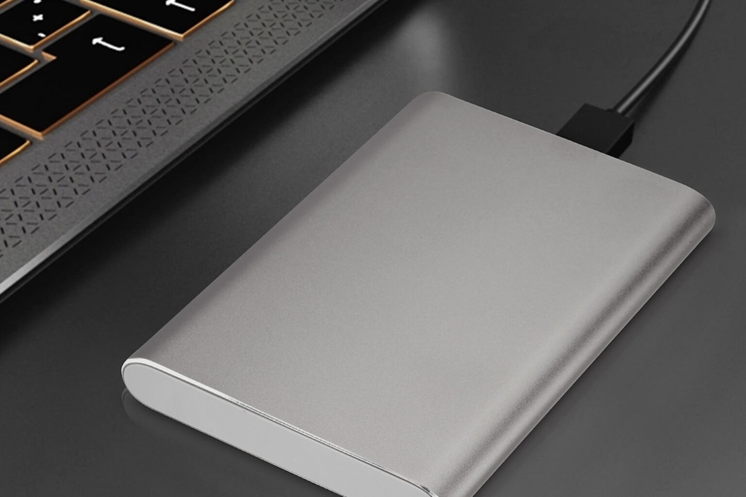 At 500GB, this external hard drives offers extra space for storage or transferring data.