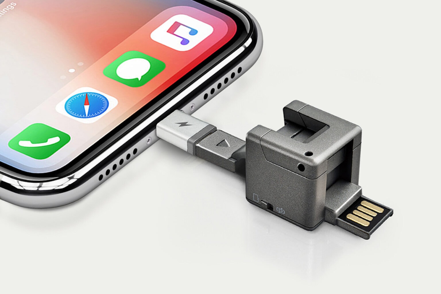This all-in-one phone keyring features a charger, USB, stand and more.