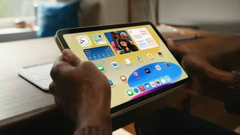 iPad (10th gen) came out with several new features and a higher price tag than before.