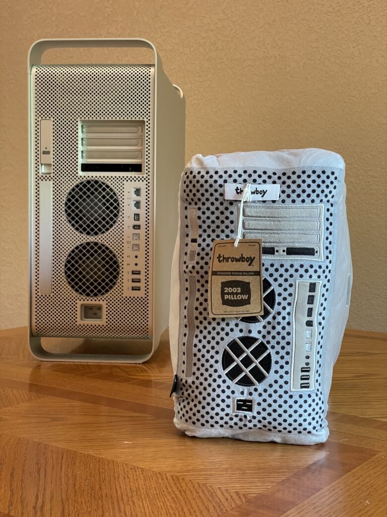 Throwboy Power Mac and Power Mac G5 side by side, from the rear