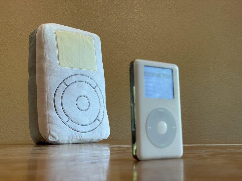 Throwboy iPod and fourth-generation iPod side-by-side