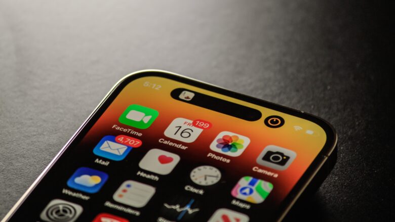 iPhone 14 Pro Dynamic Island.