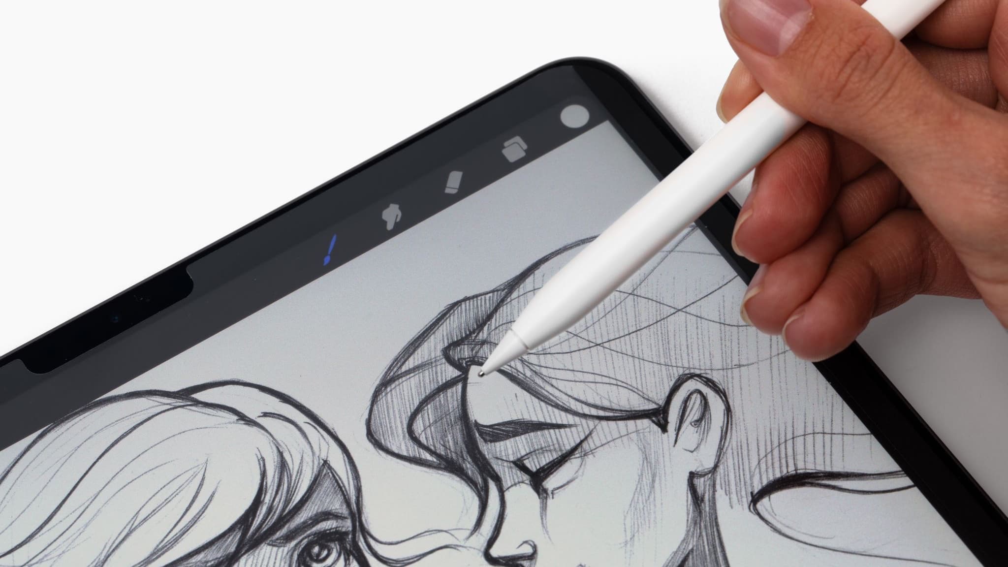 Draw more easily on iPad with screen protector and Apple Pencil tip combo