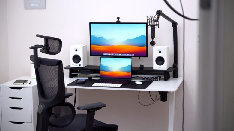 Wade said his setup is usually a total mess, but he cleaned it up for once.